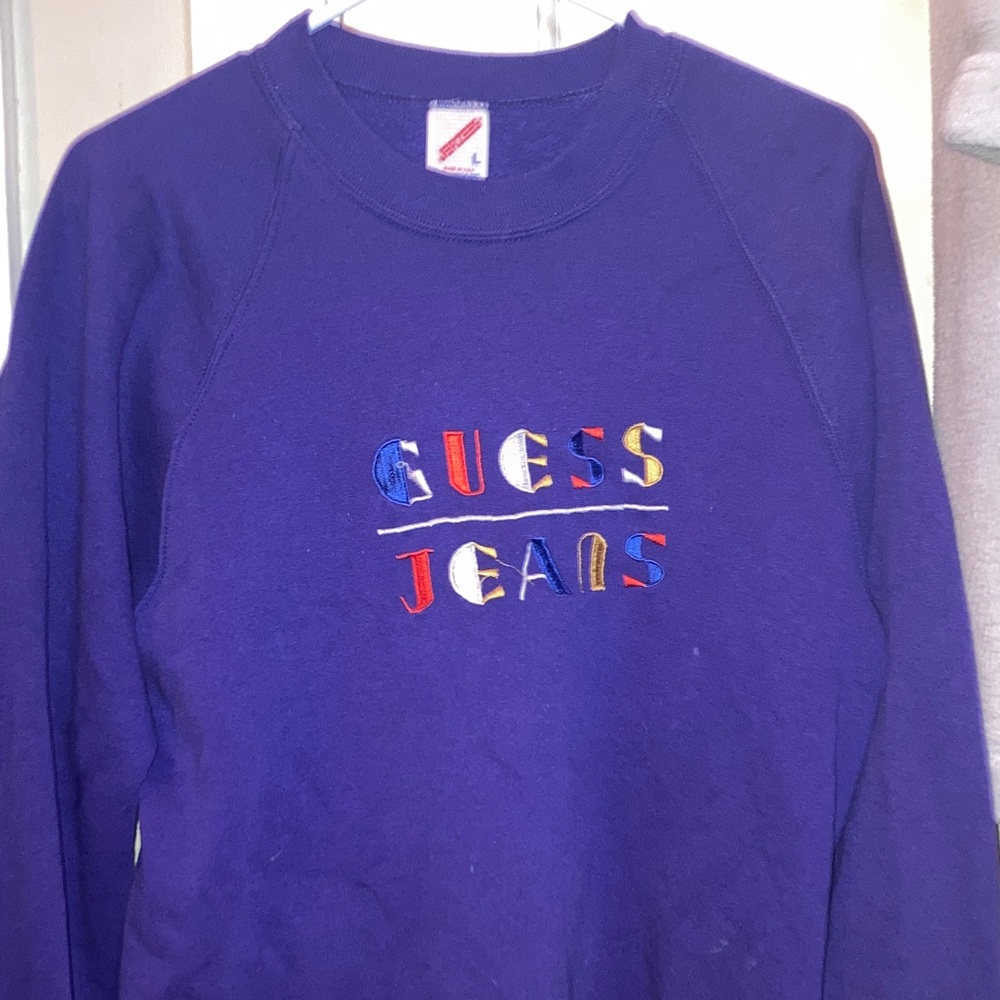 Stained Guess Vibrant Logo Sweatshirt in Purple